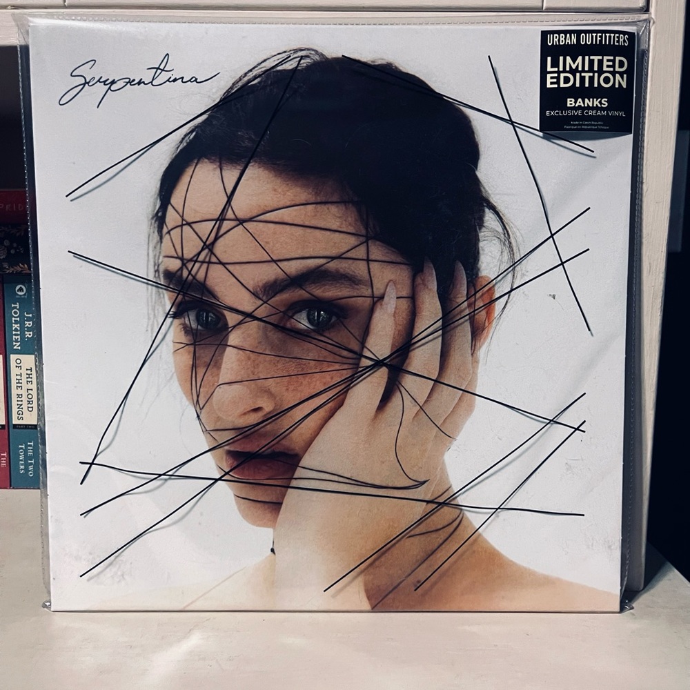 BANKS Serpentina Vinyl